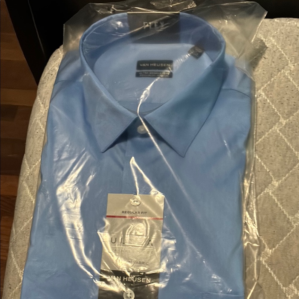 Van Heusen Blue Dress Shirt Classic Design
